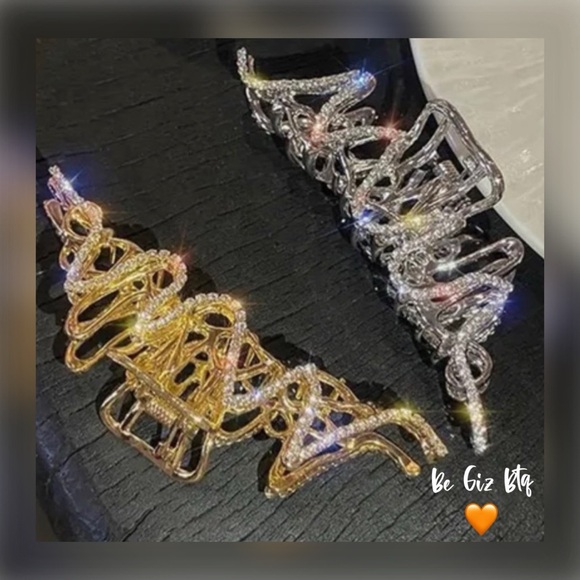 Accessories - 🆑 Super Sexy Hair Clip to Enhance your long hair looks!!!